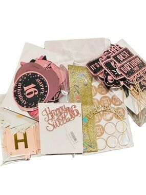 Sweet 16th Birthday Party Decoration Set